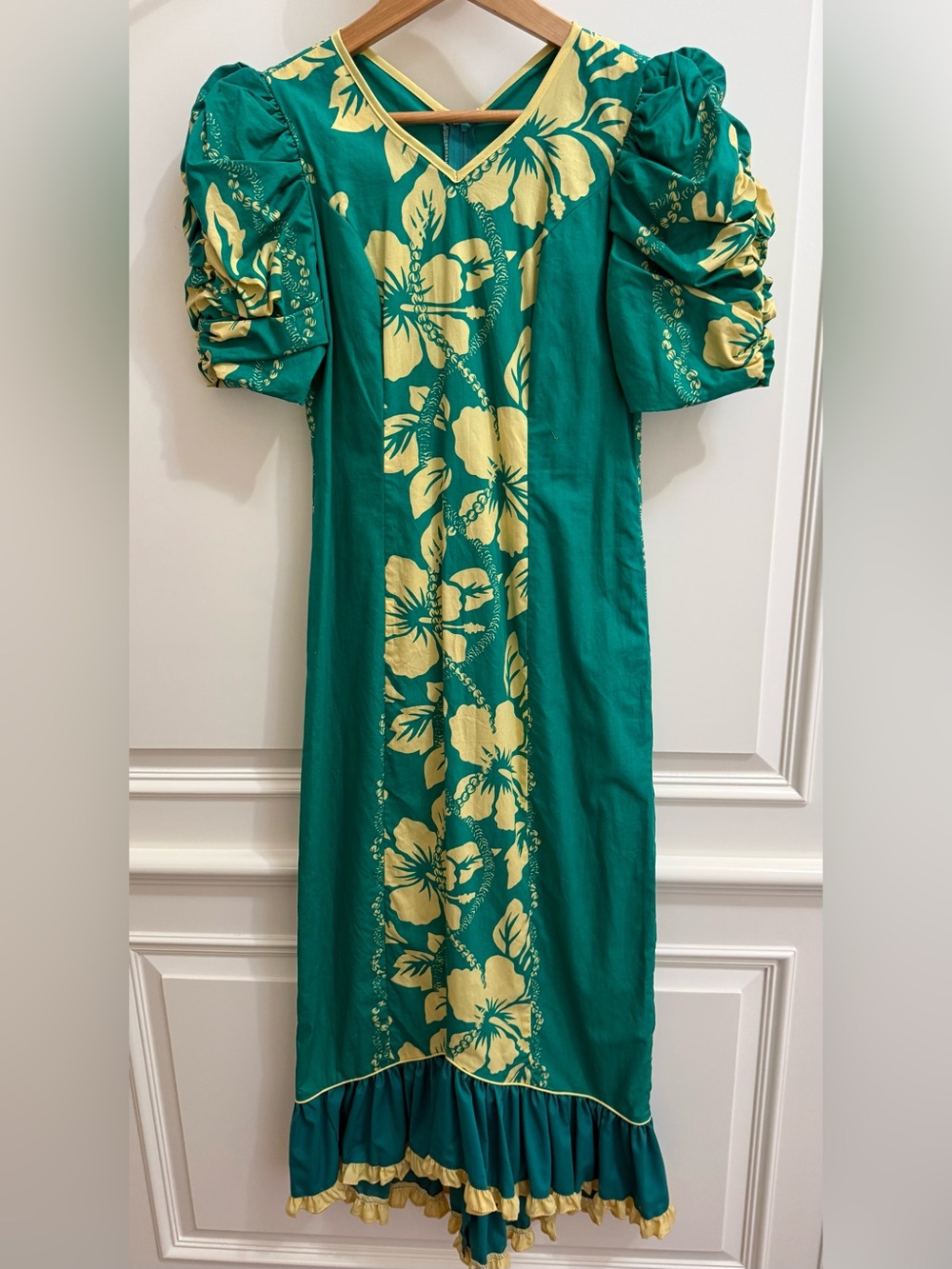 Vintage T&L Muumuu Factory Hawaii Green Yellow Holomuʻu Dress 3/4 XS